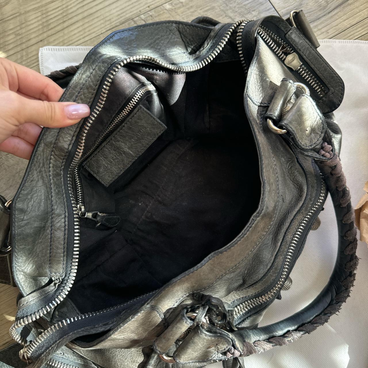 🌟 Authentic Balenciaga city bag gaint in black/grey Pre-owned 🌟