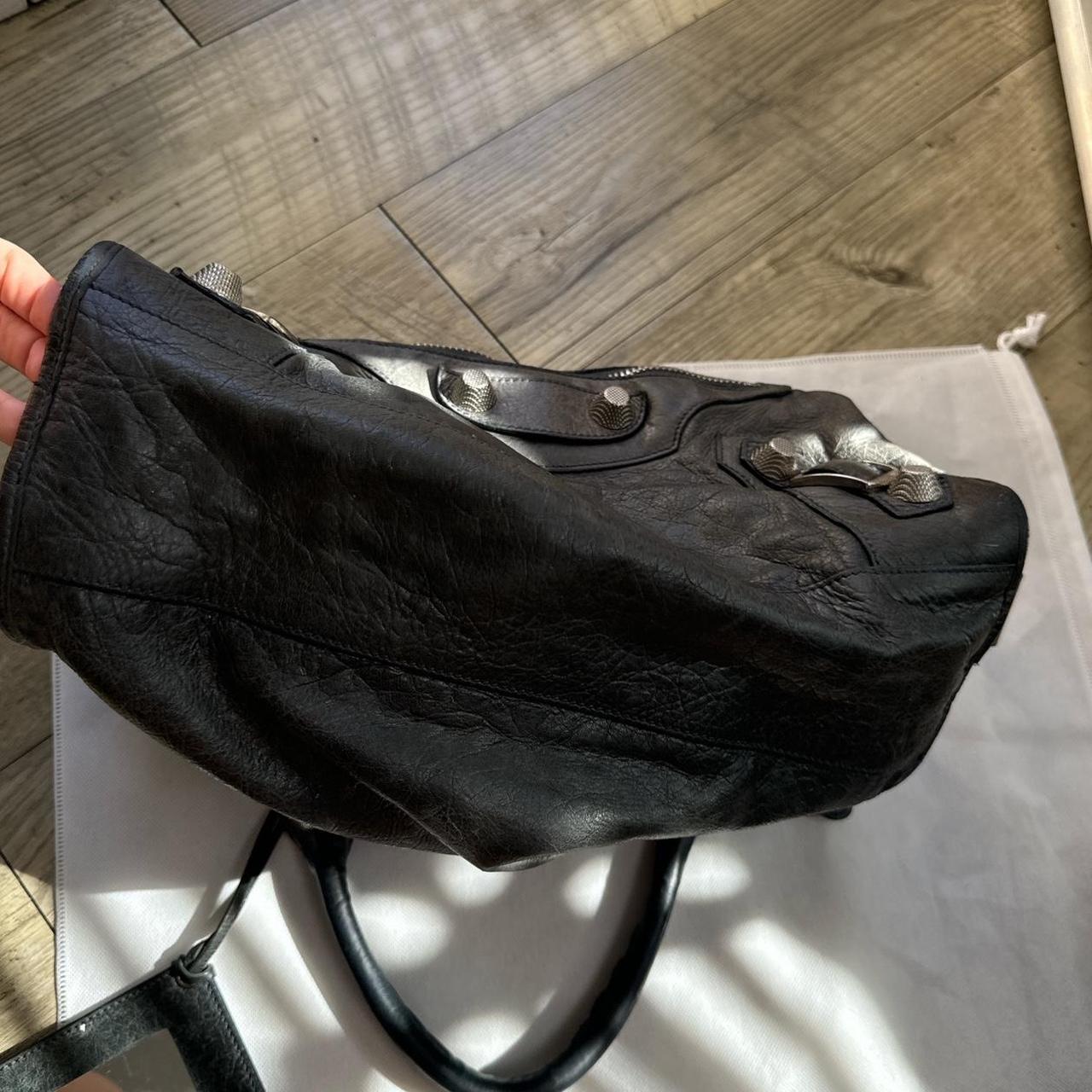 🌟 Authentic Balenciaga city bag gaint in black/grey Pre-owned 🌟