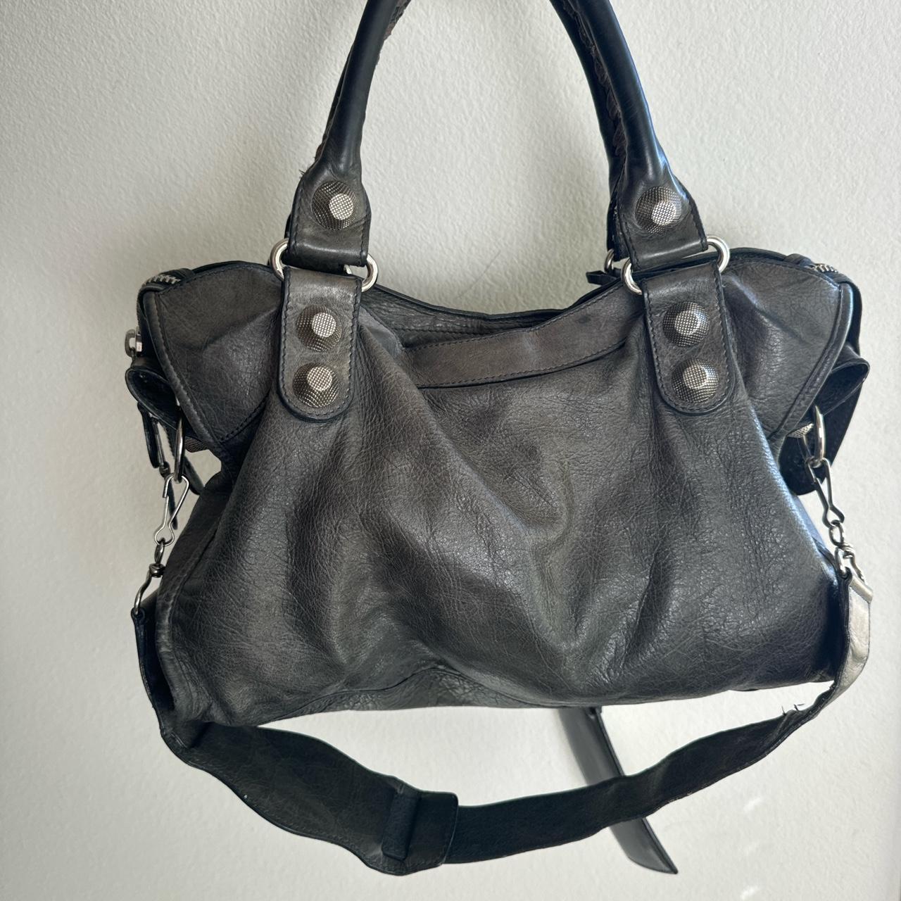 🌟 Authentic Balenciaga city bag gaint in black/grey Pre-owned 🌟