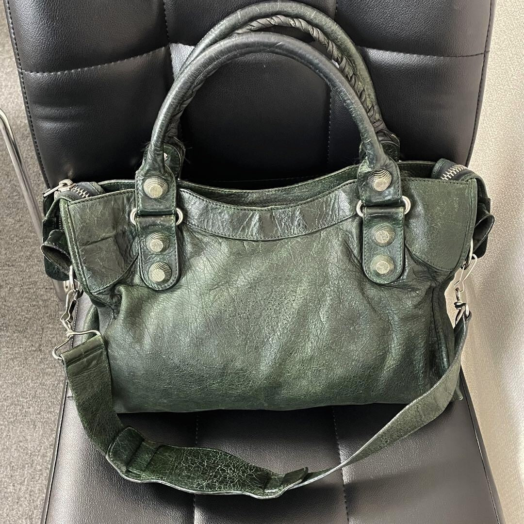 🌟 Authentic Balenciaga Giant City 2Way Handbag Shoulder Green Leather & Silver w/strap Pre-owned 🌟