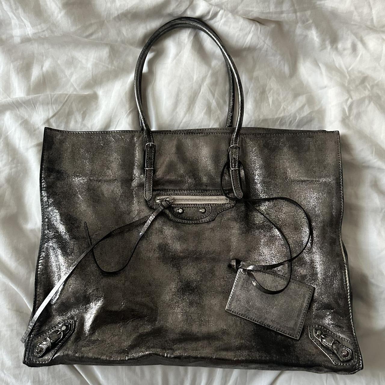 🌟 Authentic METALLIC BALENCIAGA PAPIER BAG Pre-owned 🌟