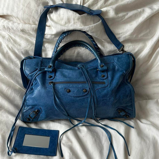 PreOwned BALENCIAGA ‘FIRST’ CITY BAG