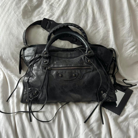 🌟 Authentic vintage balenciaga city bag Pre-owned 🌟